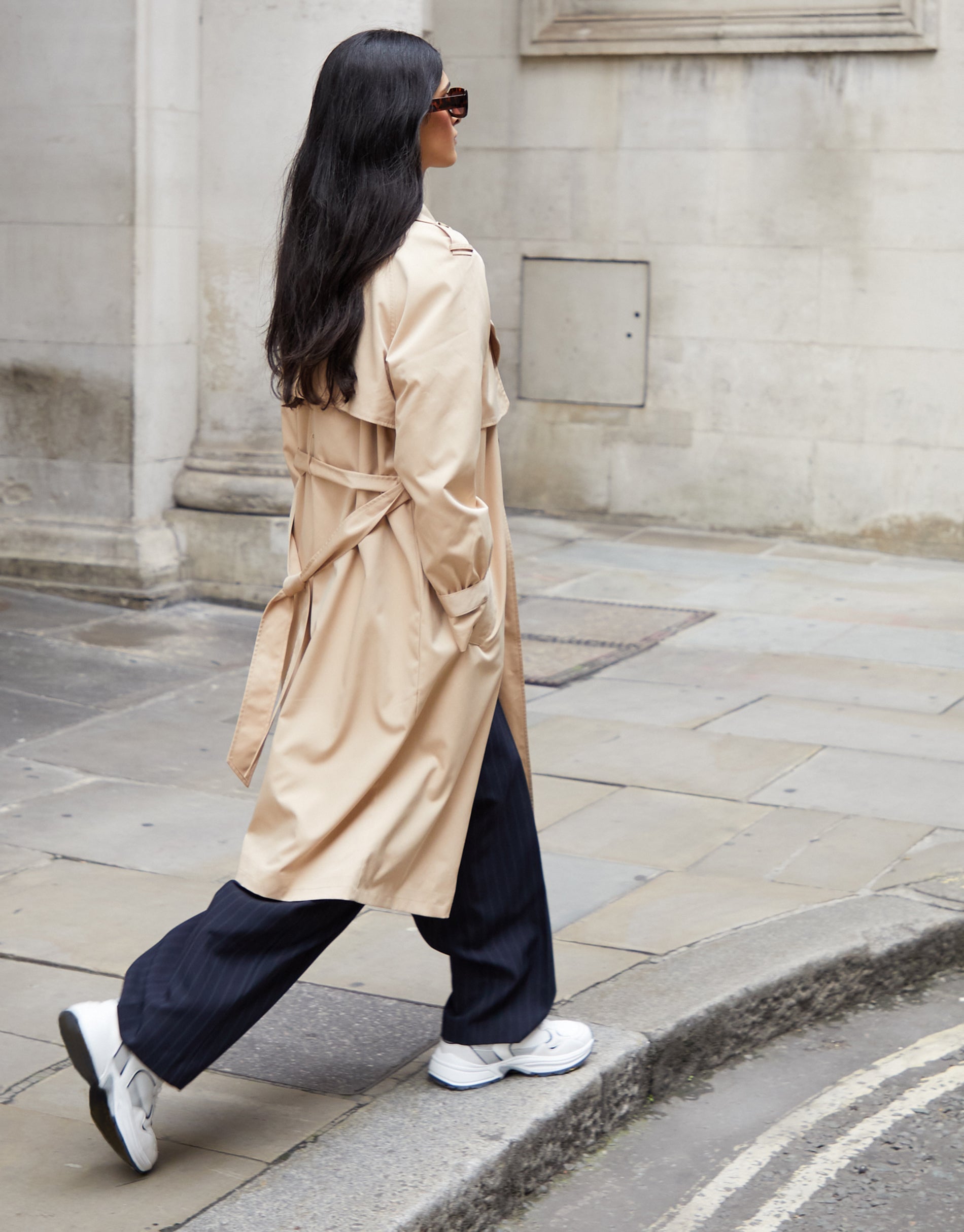 BEIGECOAT21