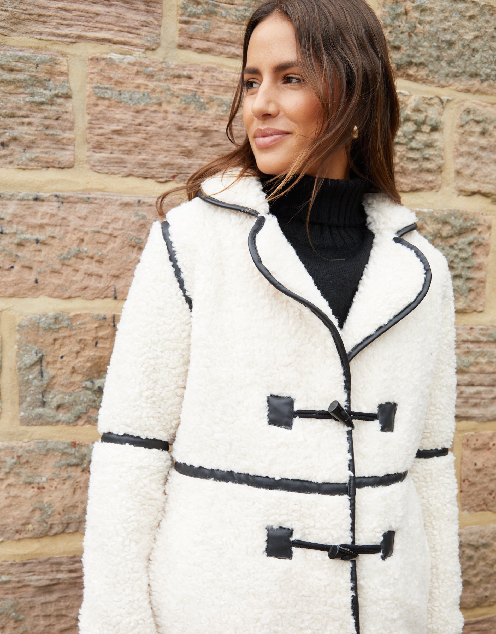 TBLD09796LadiesCloudBorgPUTrimToggleCoat-Ecru_d