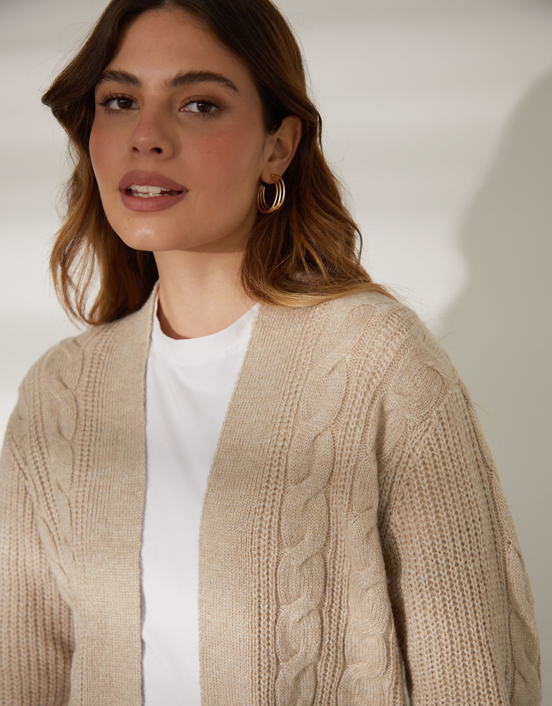 TBLI05033DLadiesRozannaCableDetailCardigan-Oat_e